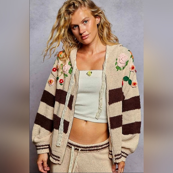 #1099 POL Rosey Posey Cardigan & Pant Set